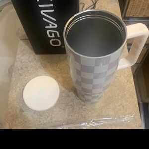 New! “Civago” Insulated Stainless Steel 40 Oz. Tumbler w/ Lid, Handle. Gray.